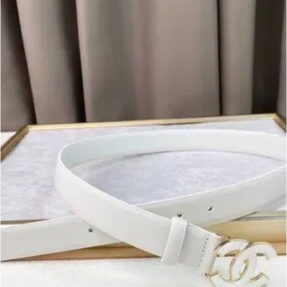CHANEL White Women's Belt, Size 90 No scratches, what you see is what you get - Picture 2 of 5